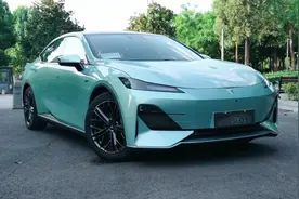 年轻人第一台后驱车 长安深蓝03抢先试驾