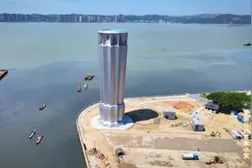 广东汕头新地标，像一把巨型手电筒，这建筑到底什么作用？视频封面