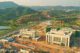 中学系列--梧州第十六中学视频封面