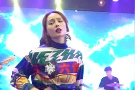一首《散了就好》！人生苦短，何必委屈自己，听哭视频封面