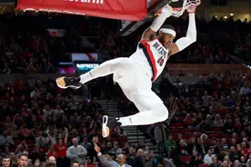 【赛季高光】别拍了这瓜保甜！安东尼重回赛场本赛季高光集锦视频封面