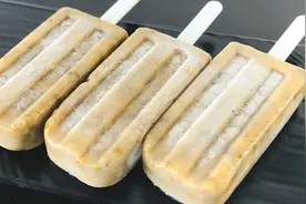 想吃雪糕不要去买了，教你在家做，步骤食材都很简单，清凉又解暑