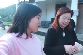 农村风俗：刚出生的宝宝第一次回老家，要烧高香拿红包，你见过吗视频封面