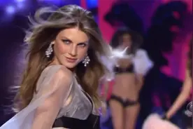 维密超模走路仪态：以前的VS现在的，反差真大！视频封面