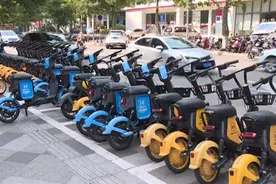 广东韶关哈啰和青桔共享电动车，被要求10月前限期退出市场视频封面