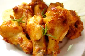 小鸡腿这样做太香了，简单腌制就很入味，不加生粉也能外脆里嫩