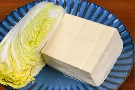 豆腐最好吃的做法，配上一颗娃娃菜，看着都流口水，给排骨都不换视频封面