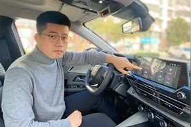 【凡尔赛长测12】 实测告诉你！凡尔赛车机系统奶奶都会用！视频封面