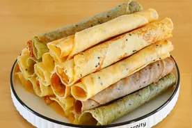 没有蛋卷机，教你土方法在家做蛋卷，一分钟一张，酥脆香甜视频封面