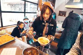 中国云南最美尼姑庵，吃20元/位的斋饭，没吃完竟会被罚跪？视频封面