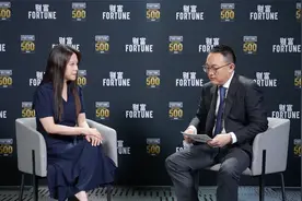 为何3000个中国卖家账号被封？《财富》专访亚马逊戴竫斐视频封面