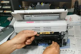 惠普1020开机正常！打印提示前盖未关或缺少硒鼓！如何不花钱解决视频封面