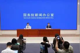 今年我国大学毕业生达1076万人 可能会进一步加重就业压力视频封面