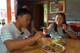 土豆丰收啦！用新鲜的土豆做两道简单美食，开胃又下饭