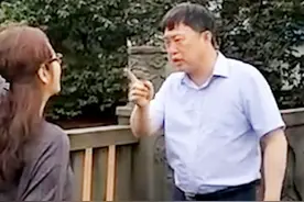 市委书记视察怒斥女干部引关注 知情人：涉事干部系水务局局长视频封面