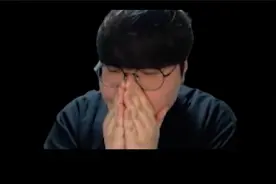 Faker前队友Wolf看RNG战胜T1夺冠：直接绷不住了鬼哭狼嚎视频封面