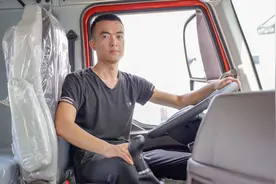 卧铺宽度超1.2米，秒变双人床，柳汽乘龙H5载货车驾驶室内有玄机