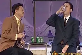 小品：冯巩搭档朱军，这段笑死人，堪称经典！视频封面