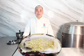 厨师长分享粤式“海鲜蒜蓉酱”的详细教程，不苦不涩不呛口，盘它