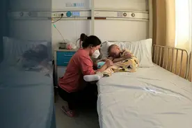 姐姐救人牺牲妹妹又患白血病后续：捐款暂够治疗，母亲呼吁停捐视频封面