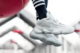阿迪达斯椰子500海盐雾白真假对比Yeezy500开箱测评鉴定技巧价格视频封面