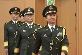 四位将军同时晋升上将！职务均系首次披露视频封面