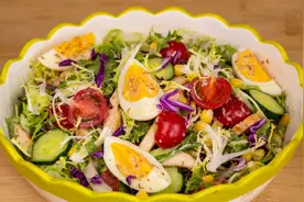 这是我见过的水果蔬菜沙拉最好吃做法，简单易学，热量低味道好