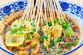 想吃钵钵鸡不用去买了，教你在家轻松制作，鲜嫩入味看着就真馋人