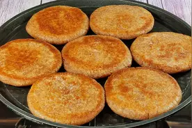 没想到高粱面做饼竟然这么好吃，软糯香甜热量低，关键做法超简单视频封面