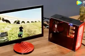 外国小伙用开发板造出世界最小游戏PC，真厉害~视频封面
