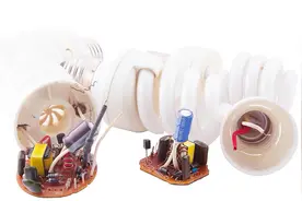 LED灯用着用着不亮了，一闪一闪，小毛病而已，动动手指就能修好视频封面