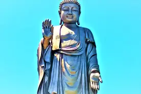 无锡灵山大佛继续礼佛，登上莲花座平安抱佛脚，祈福一生平安视频封面