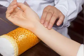 都可以健脑，健脑补肾丸好还是国风健脑丸好？听听药师怎么说视频封面