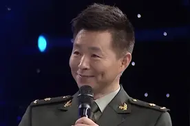 王宏伟称赞阎维文是歌神：他所有的歌我都会！王宏伟夸明星名场面视频封面