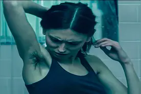 悬疑片：女人一觉醒来，腋毛竟然莫名长了50厘米，结局细思极恐！视频封面
