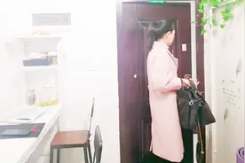 美女身高170，体重54公斤，被同事调侃这样的身材适合做模特视频封面