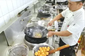 大厨状元哥教你做保定名菜总督豆腐，不一样的调味，不一样的美味