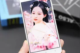 微信长按这里，可以让普通头像秒变古装汉服头像，太漂亮了！视频封面