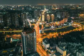 成都市常住人口突破两千万视频封面