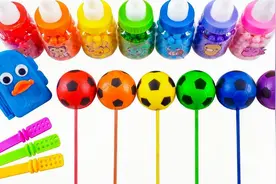 今天我们来用足球DIY，制作彩虹冰淇淋吧，有趣又解压！视频封面