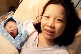 实拍宝宝和妈妈的第一次拥抱，极度虚弱的妈妈惟愿宝宝平安健康！视频封面