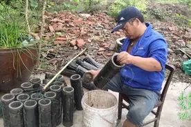 老师傅下鳝鱼笼有诀窍，30个地笼，个个里面都有收获，太厉害了