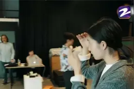 网传黄多多因行为不当被学校开除 目前黄磊一家已报警