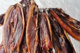 腊肉在冰箱放一年还能吃吗？今天总算明白了，抓紧告知家人还不迟视频封面