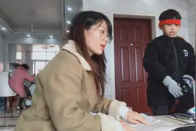 一年级学生放狠话：100分了不起哦！清华北大有你的位子？视频封面