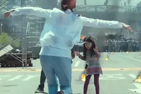 韩国电影流感：小女儿不幸感染病毒，妈妈不顾一切带她走视频封面