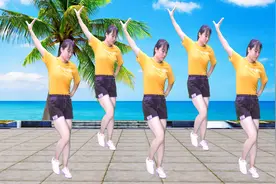 一首老歌DJ广场舞《爱拼才会赢》，小姐姐舞姿妖娆，惊艳十足