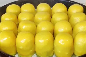 这绝对是我做过最好吃的粘豆包，软糯香甜还拉丝，关键做法超简单