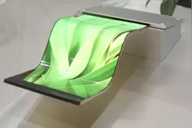 华为P30系列屏幕由LG和京东方提供，会出现之前的绿屏吗？视频封面