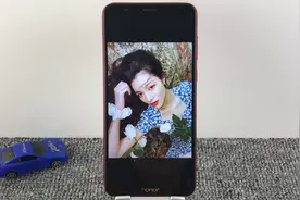 教你闲时可以玩乐的小技巧，拍照看自己像哪个明星，太好玩了！